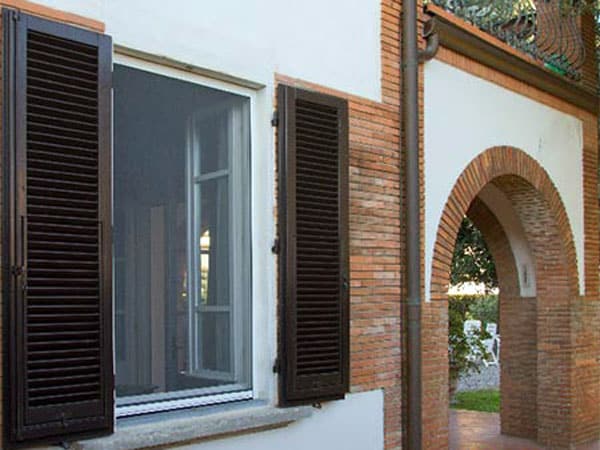 Montaggio-Zanzariere-economiche